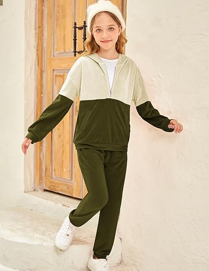 Girls Outfits Long Sleeve Sweatshirts and Activewear Sets - Image 5